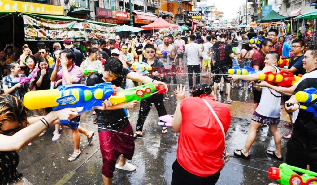 Songkran on Khao San Road, photo credit Khasod Online
https://www.khaosod.co.th/breaking-news/news_2412610